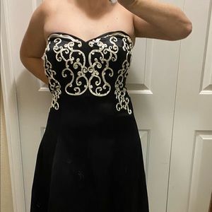 White House Black Market Dress Size 6
